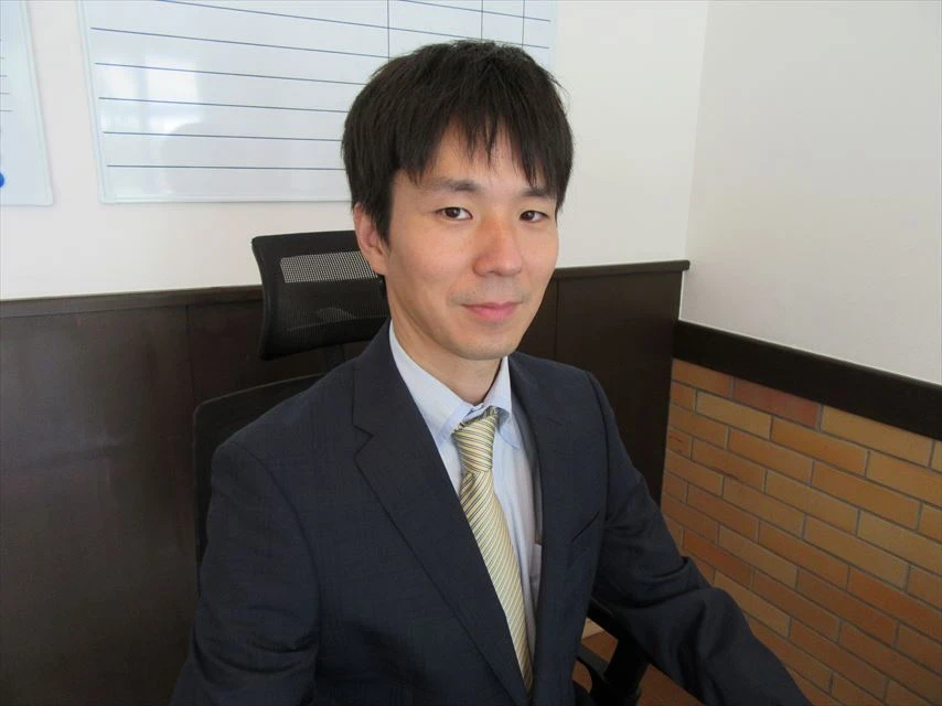 代表取締役　寺﨑弘史郎